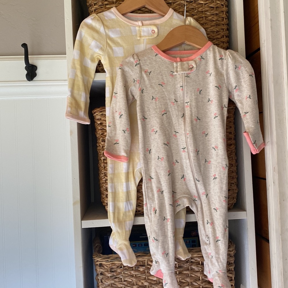 NWOT Cloud Island onesie sleeper bundle 3-6 Months